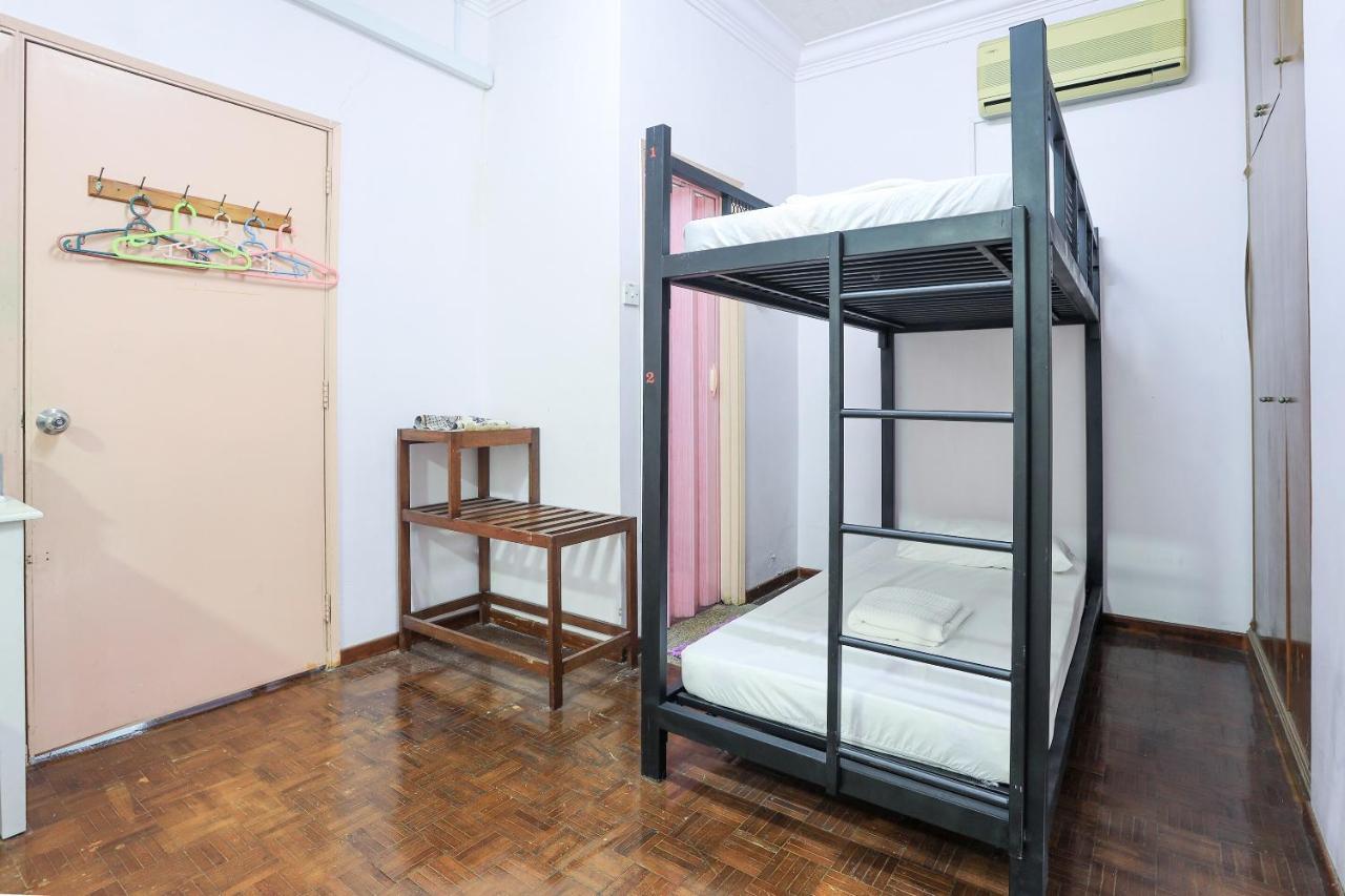 Oyo Home 90229, 3 Little Birds Homestay 4Bhk Малакка Экстерьер фото